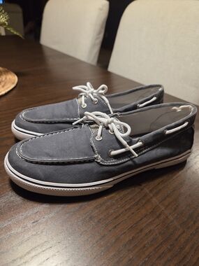 Sperry Top-Sider Men’s Halyard 2-Eye Boat Shoe Navy Canvas Sneaker - Size 6.5